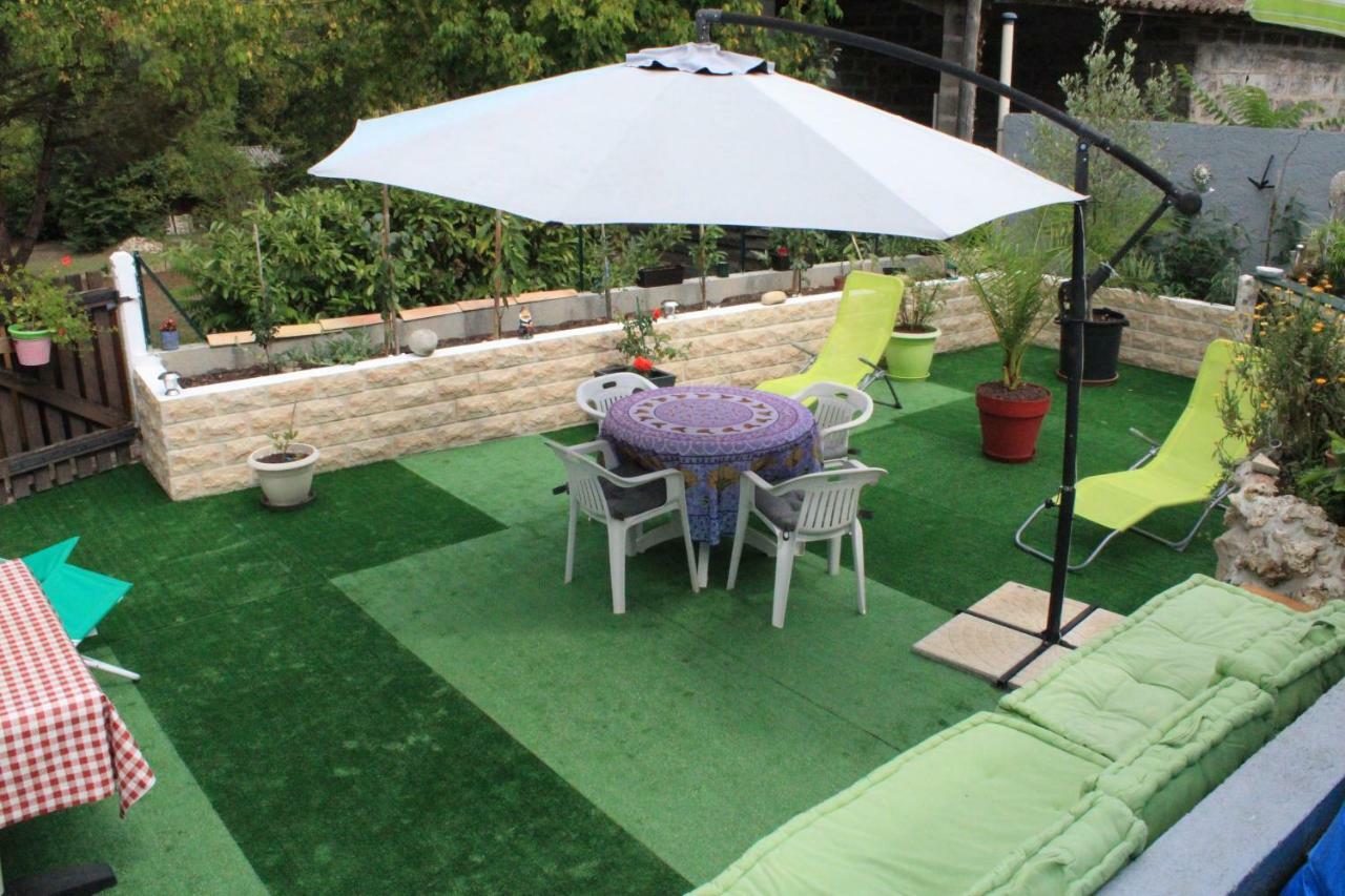 Rose Hill Apartamento Lagorce  Exterior foto